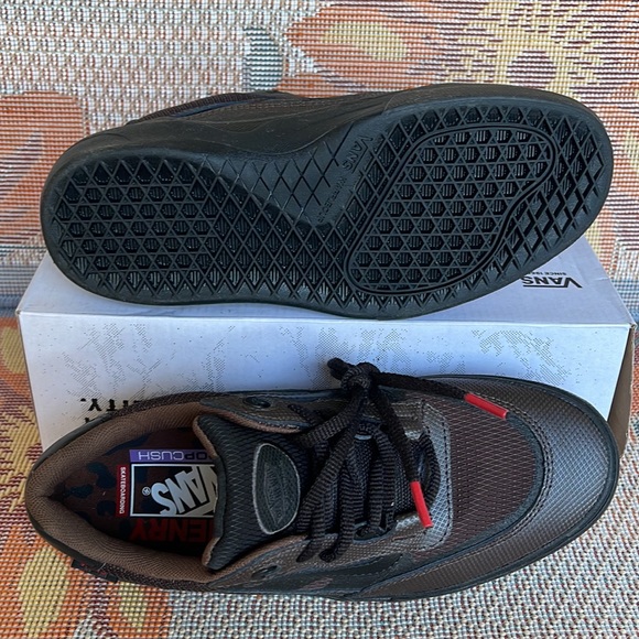 Vans WMNS Wayvee
(Justin Henry) Coffebean
VN0A5JIA8AC
Sneakers G - Picture 4 of 16